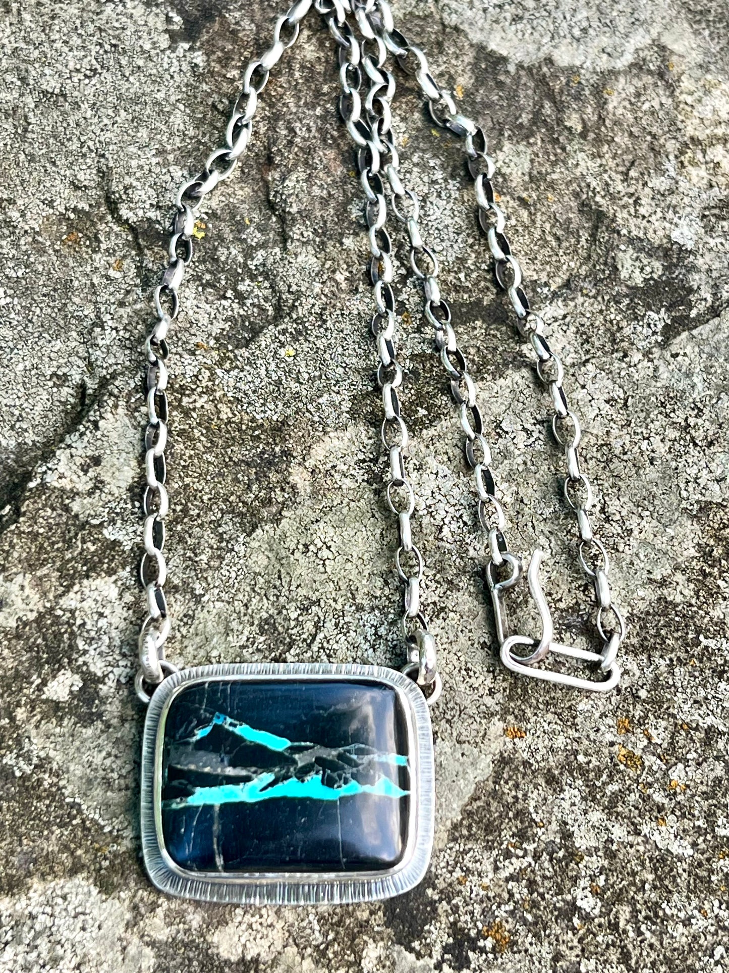 Mantis Ribbon Turquoise Necklace