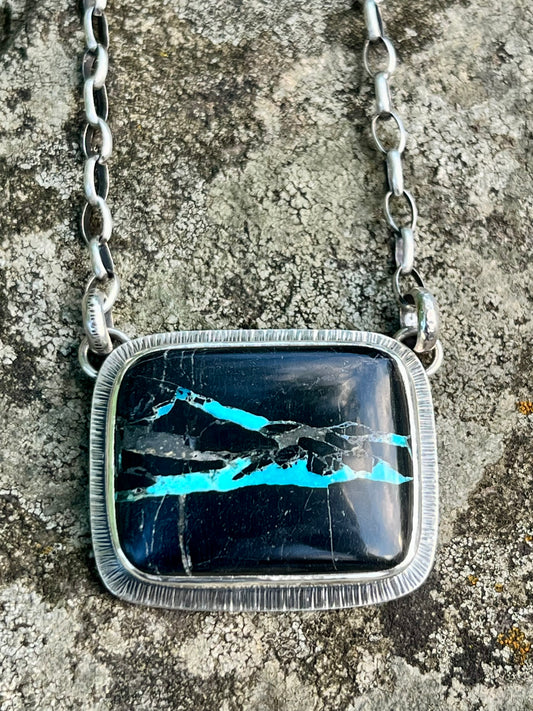 Mantis Ribbon Turquoise Necklace